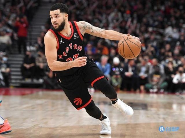 猛龙鏖战山西队，范弗利特状态火热