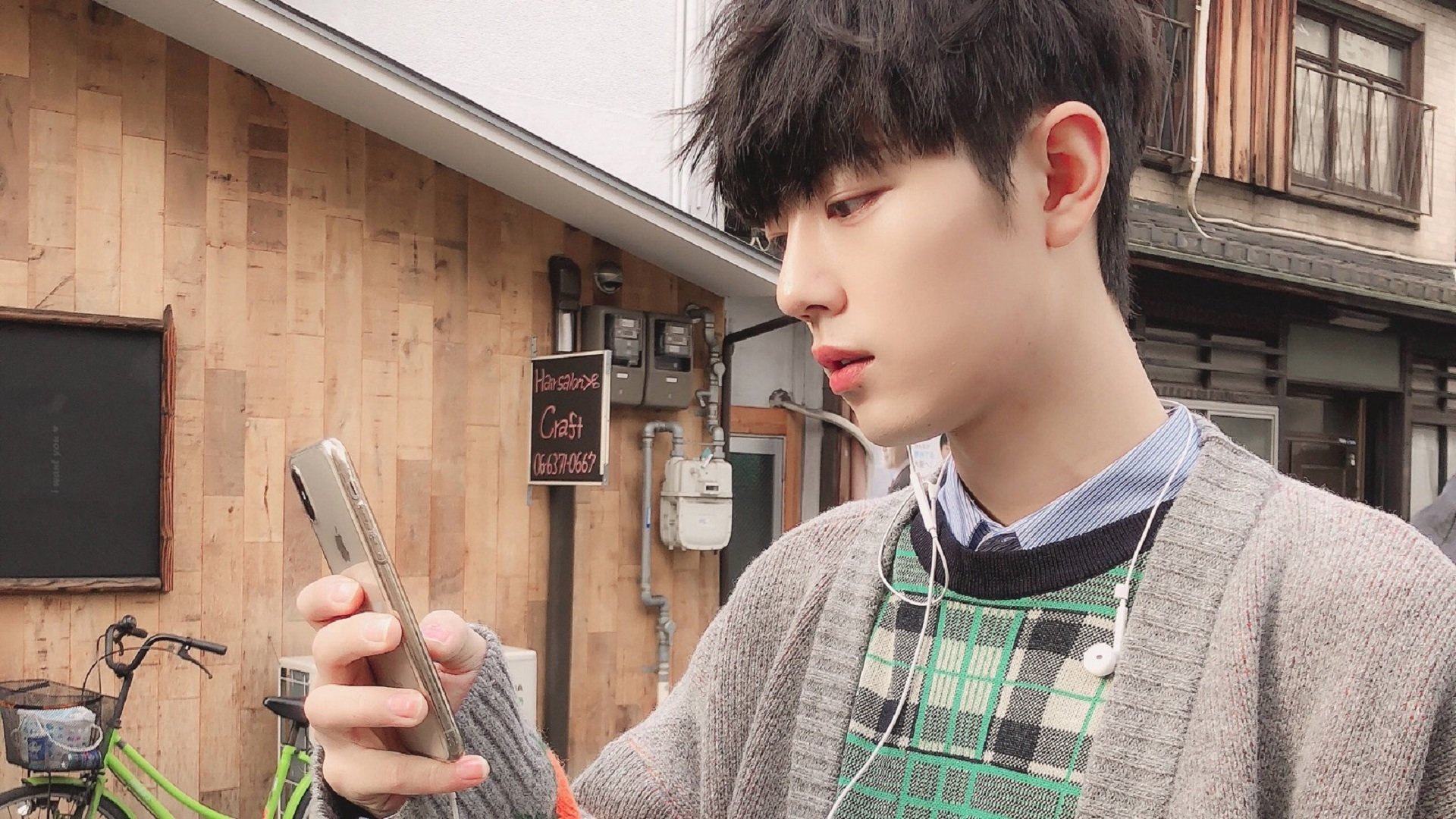 体育官网-撕裂与风暴，字母哥持续制造杀伤，掘金一波流带走黄蜂