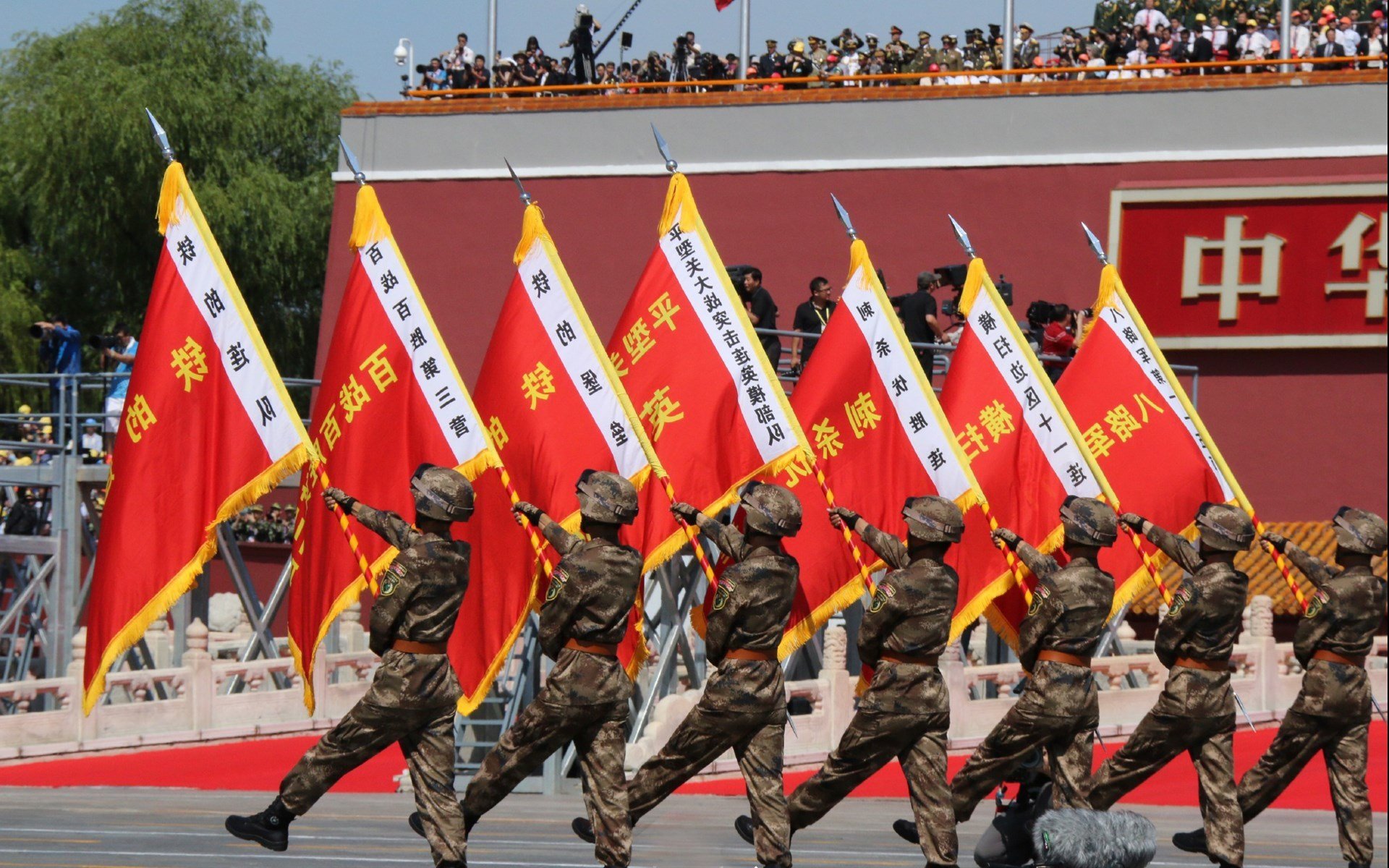 莫兰特化身现代张伯伦，吉林队横扫太阳背后的篮球艺术与唯一性