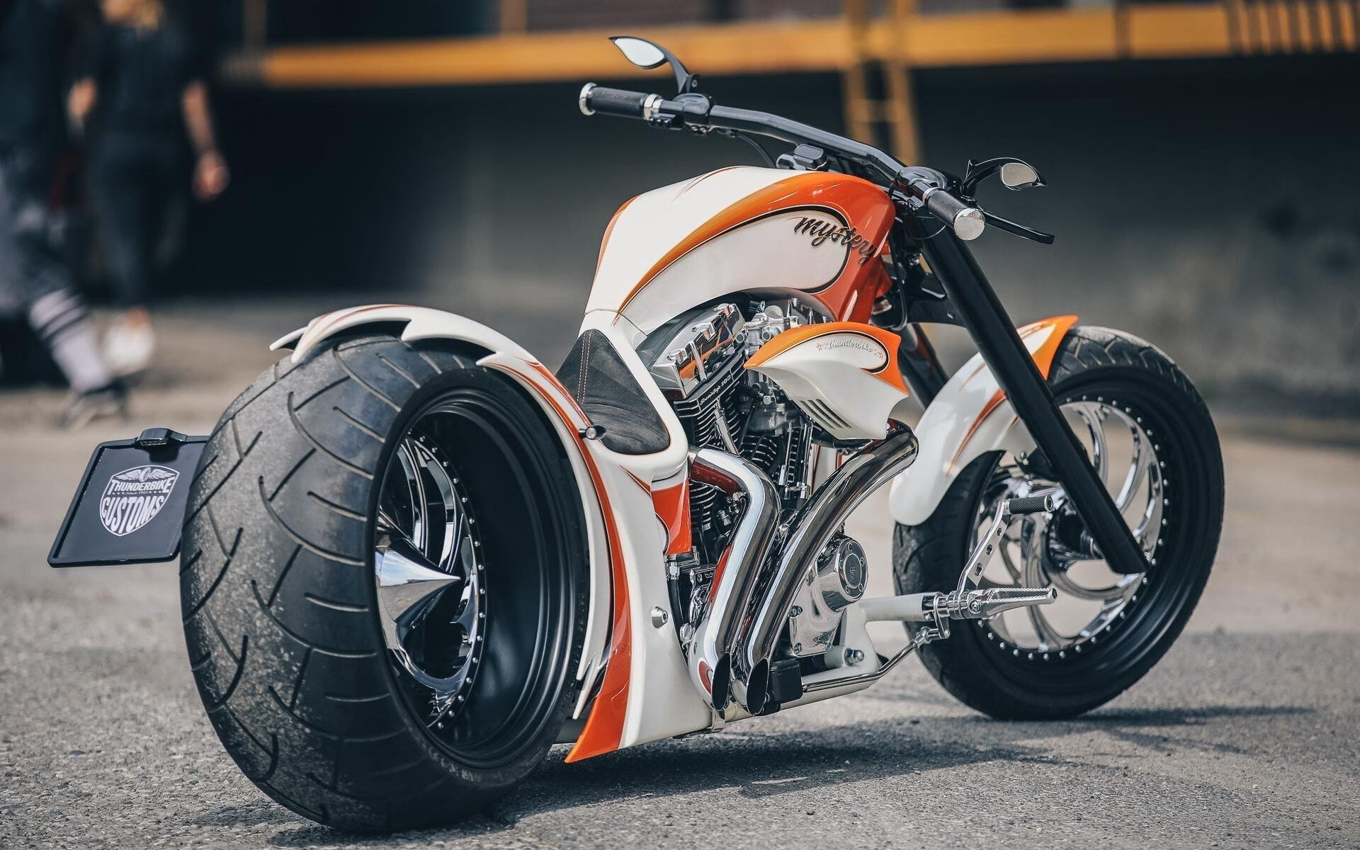 哥伦比亚对阵AC米兰，当神话与永恒交锋于硬仗之王布雷默的战场